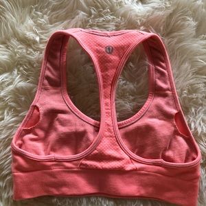Lululemon sports bra